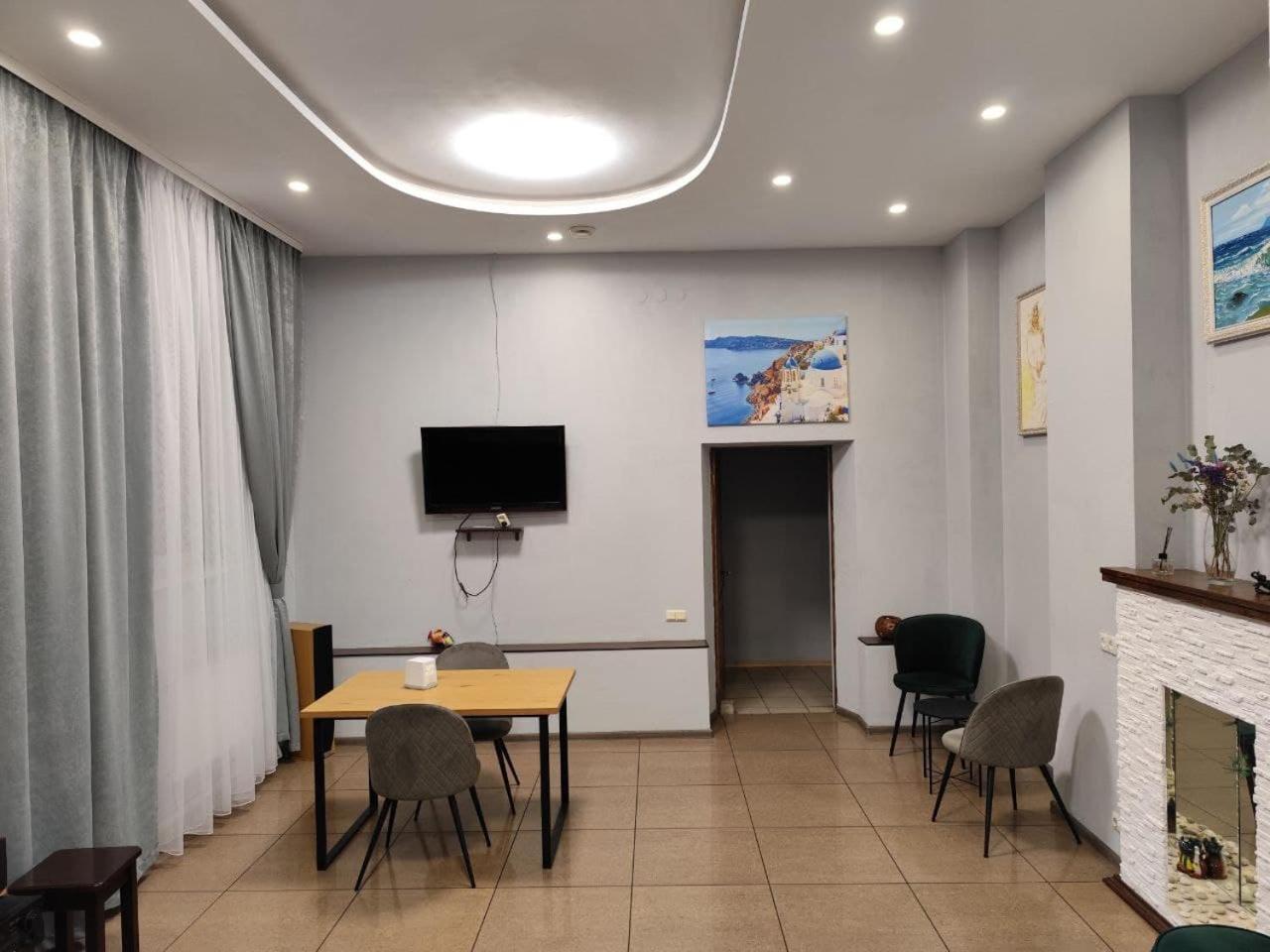Mini-Hotel Ocean 基輔 外观 照片